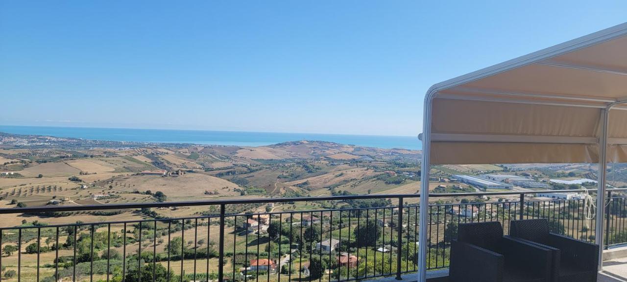 Bed and Breakfast La Terrazza Motta Atri Zewnętrze zdjęcie