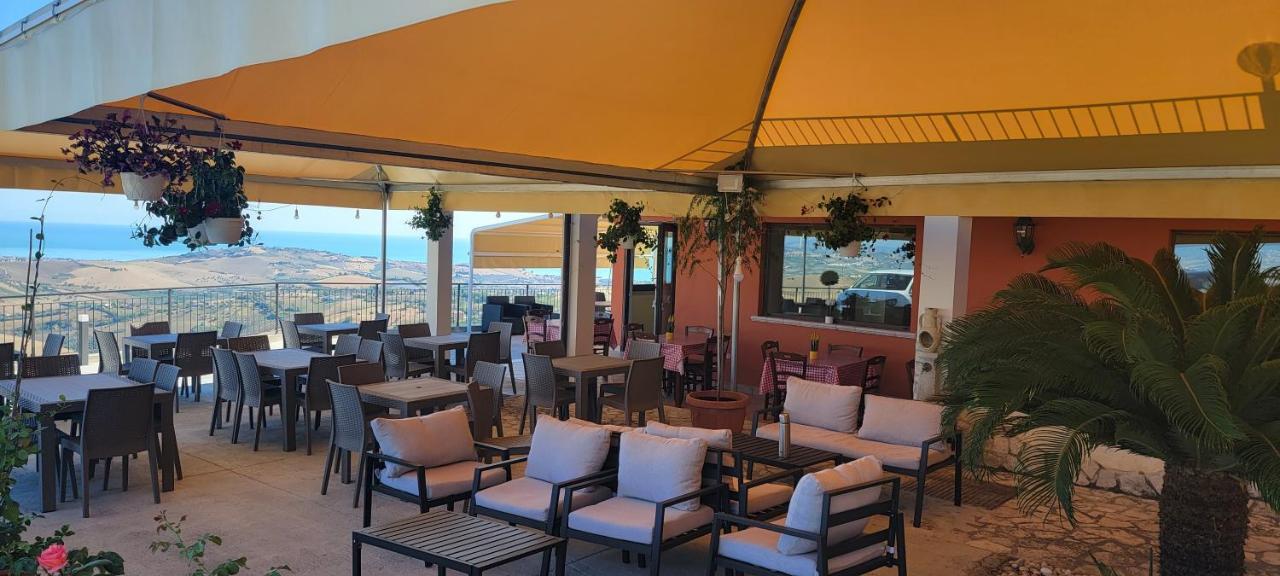 Bed and Breakfast La Terrazza Motta Atri Zewnętrze zdjęcie