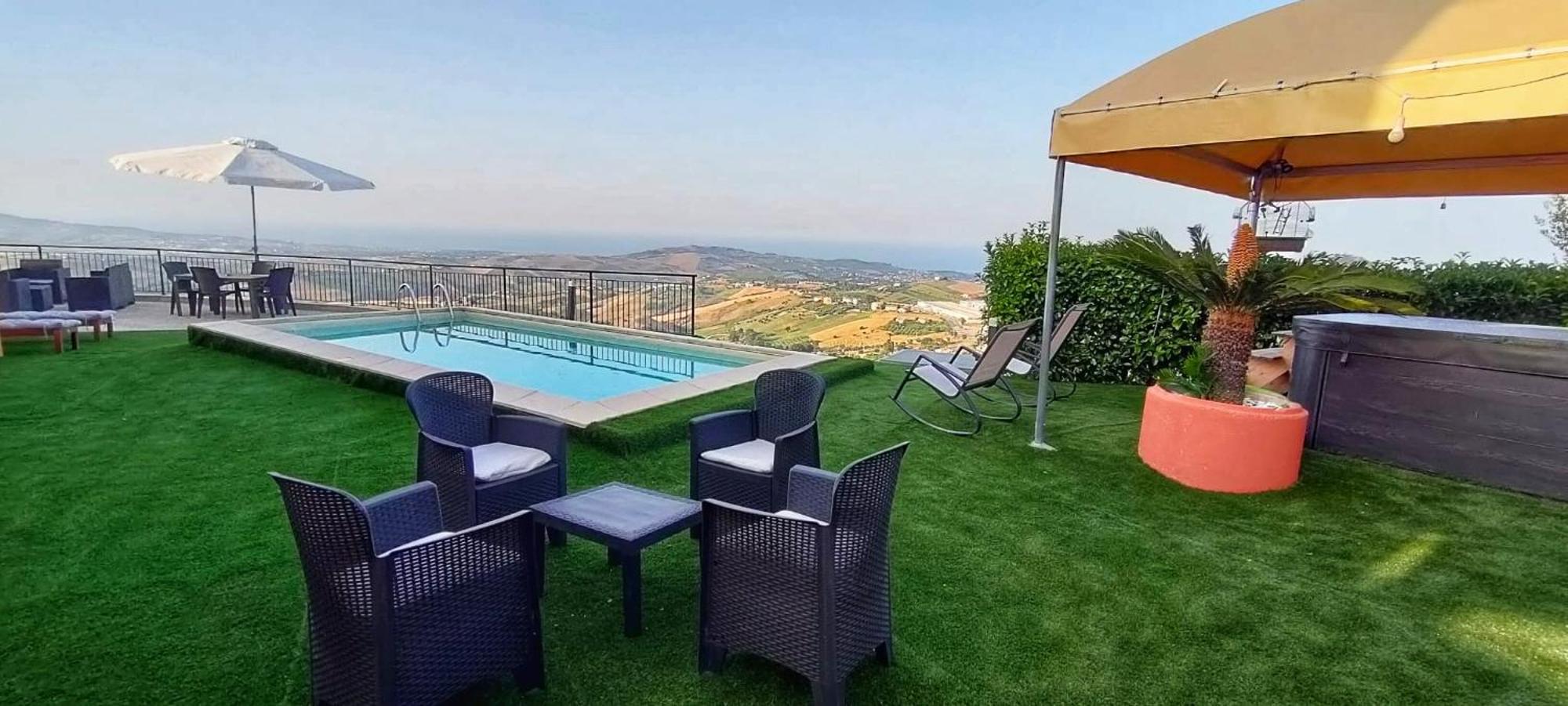 Bed and Breakfast La Terrazza Motta Atri Zewnętrze zdjęcie