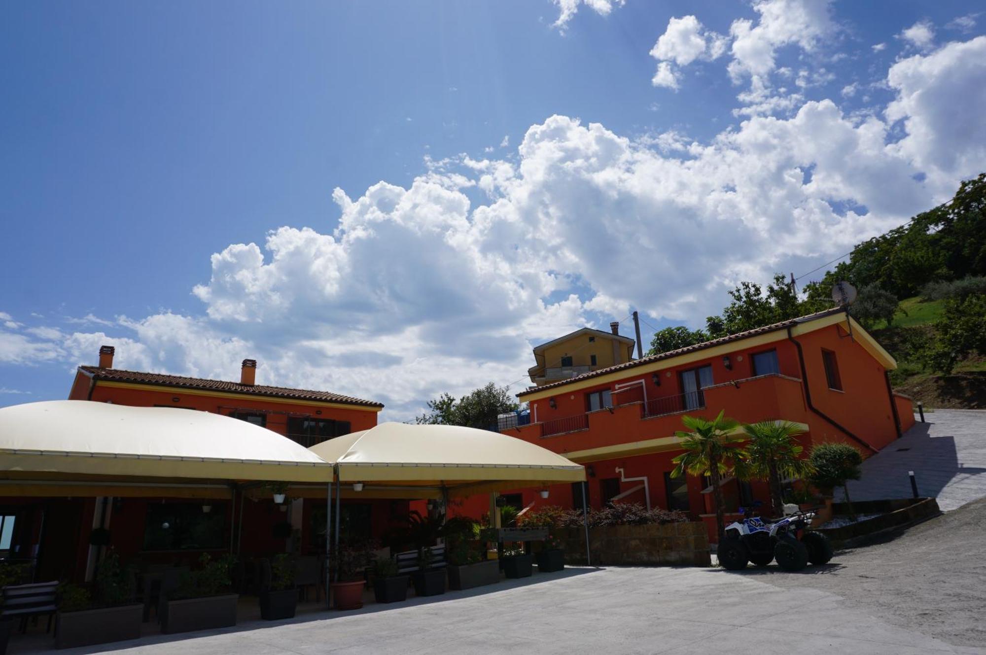 Bed and Breakfast La Terrazza Motta Atri Zewnętrze zdjęcie