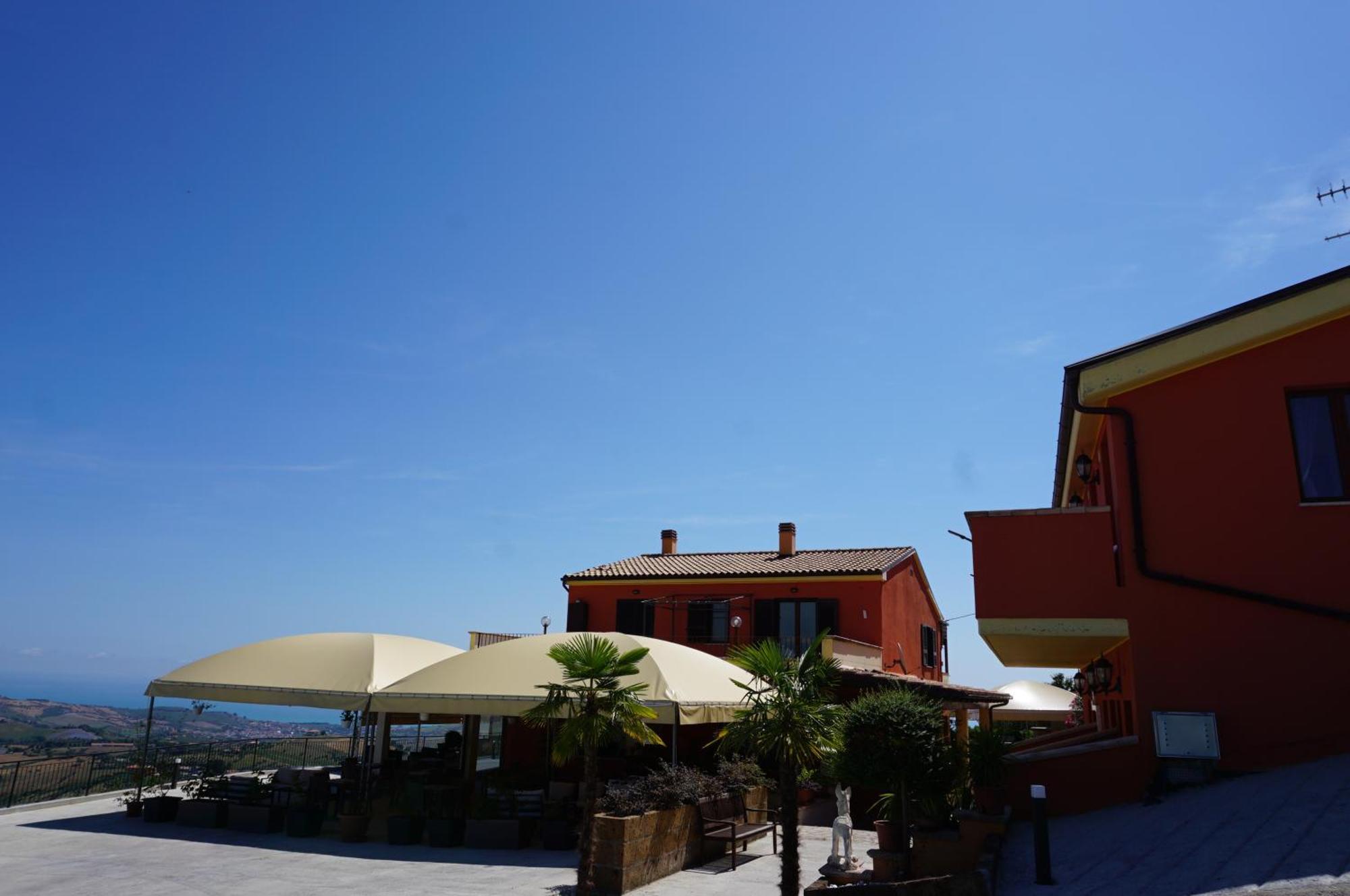 Bed and Breakfast La Terrazza Motta Atri Zewnętrze zdjęcie